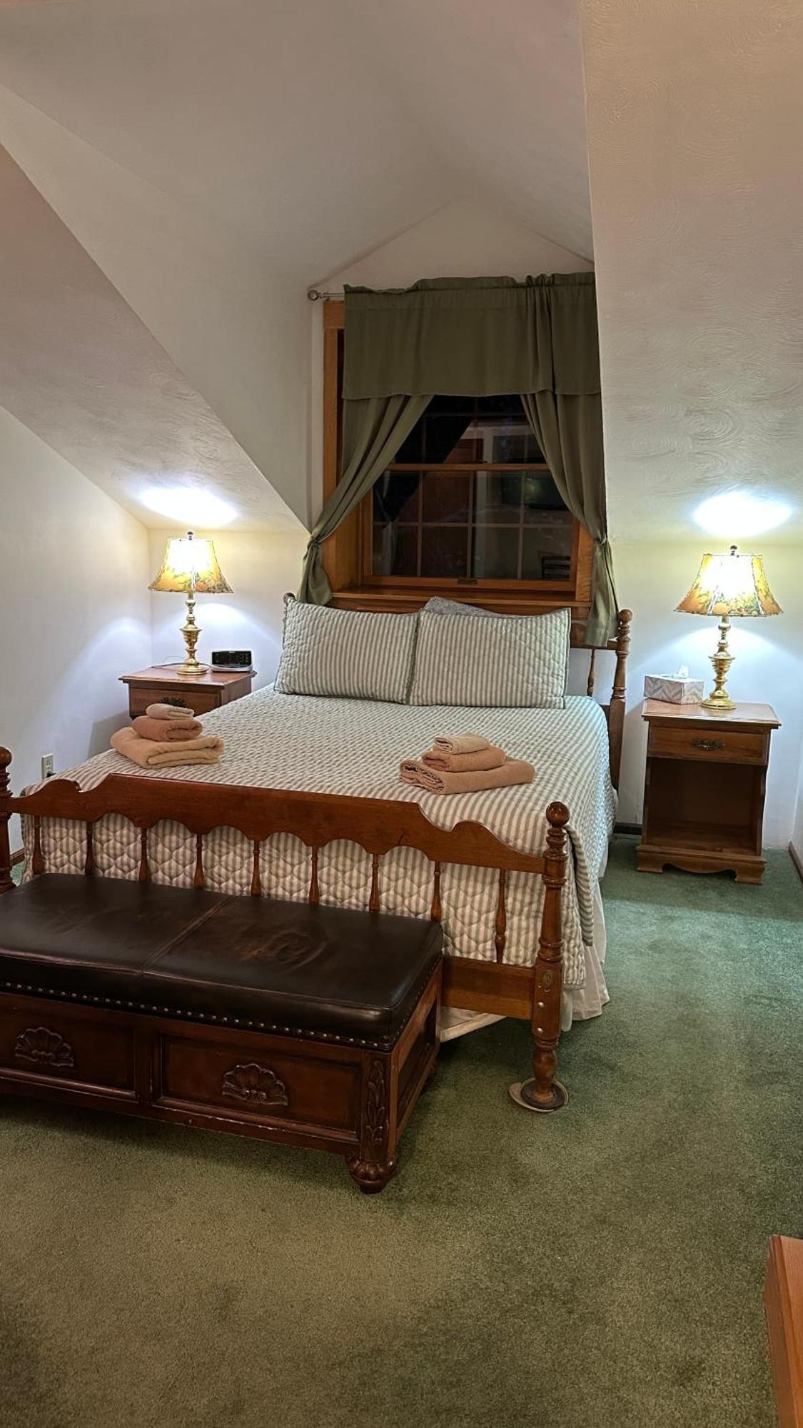 7 Gables Inn & Suites Fairbanks Eksteriør billede
