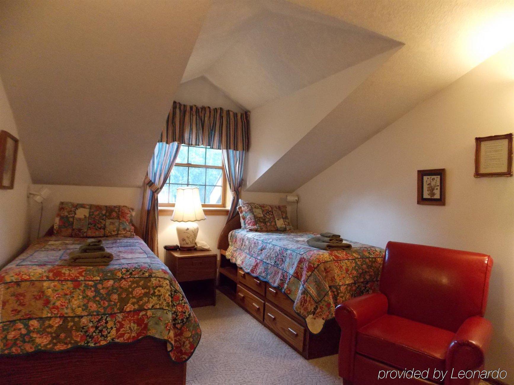 7 Gables Inn & Suites Fairbanks Eksteriør billede
